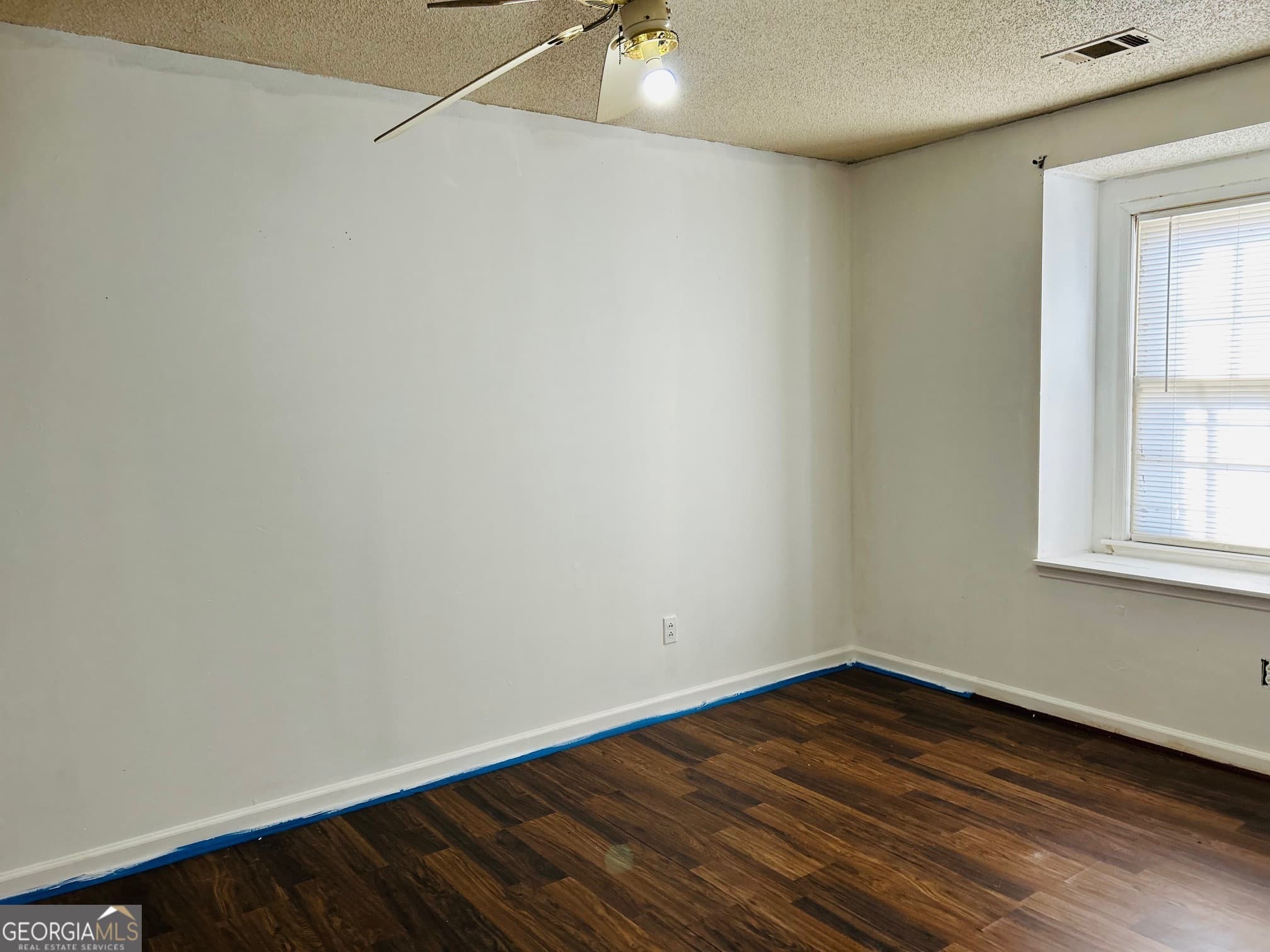 2 bedroom, 2.5 bathroom, 1,166 sq ft townhouse for sale at 7978 Woodlake Drive, Riverdale, GA 30274 — photo 3