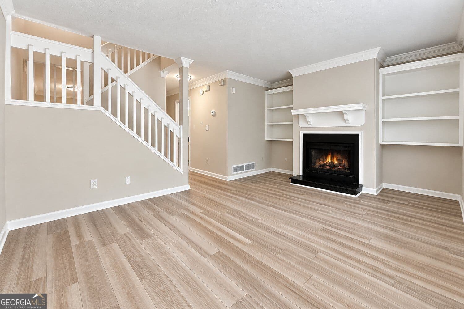3 bedroom, 2.5 bathroom, 1,600 sq ft townhouse for rent at 3063 Destin Circle, Snellville, GA 30078 for $1,950 a month — photo 3