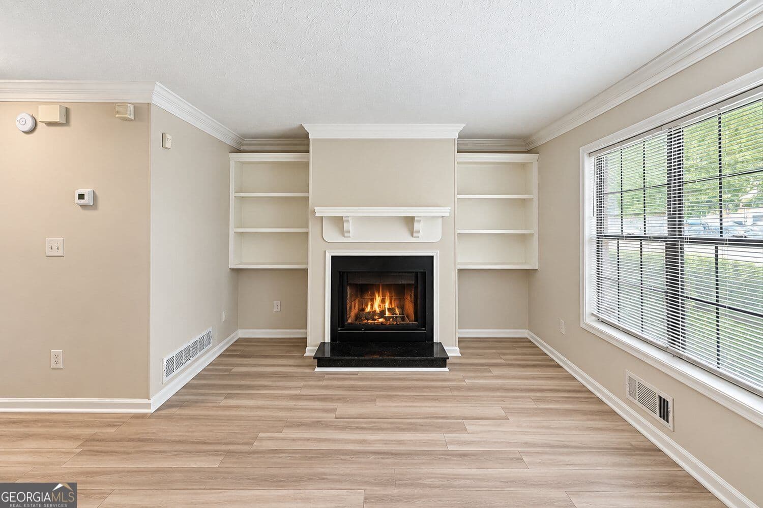 3 bedroom, 2.5 bathroom, 1,600 sq ft townhouse for rent at 3063 Destin Circle, Snellville, GA 30078 for $1,950 a month — photo 4