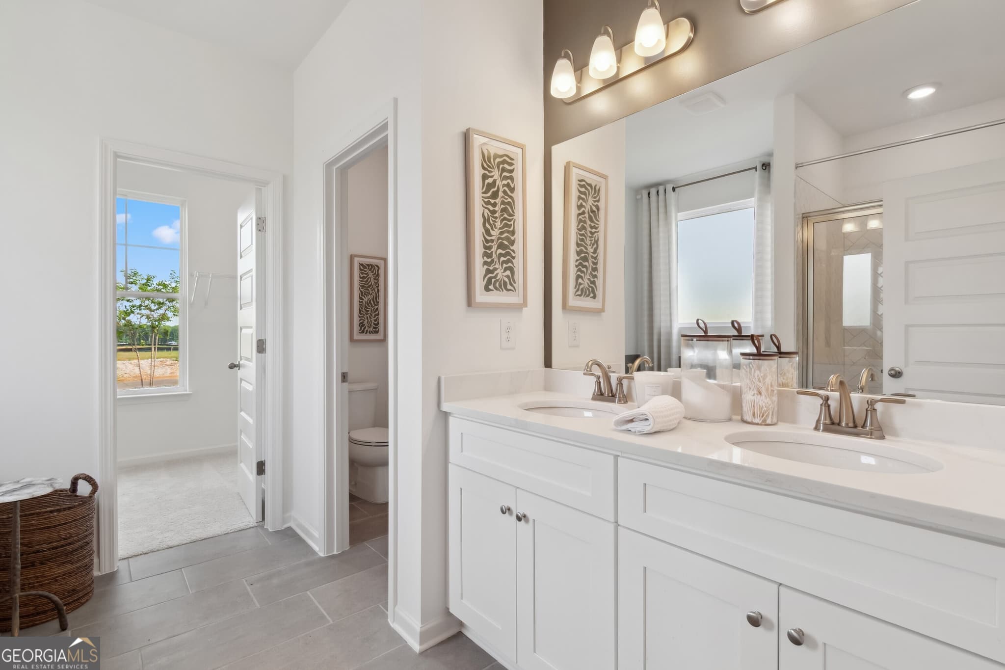 5 bedroom, 4 bathroom, 3,647 sq ft single family residence for sale at 228 Compass Road, Hampton, GA 30228 — photo 9