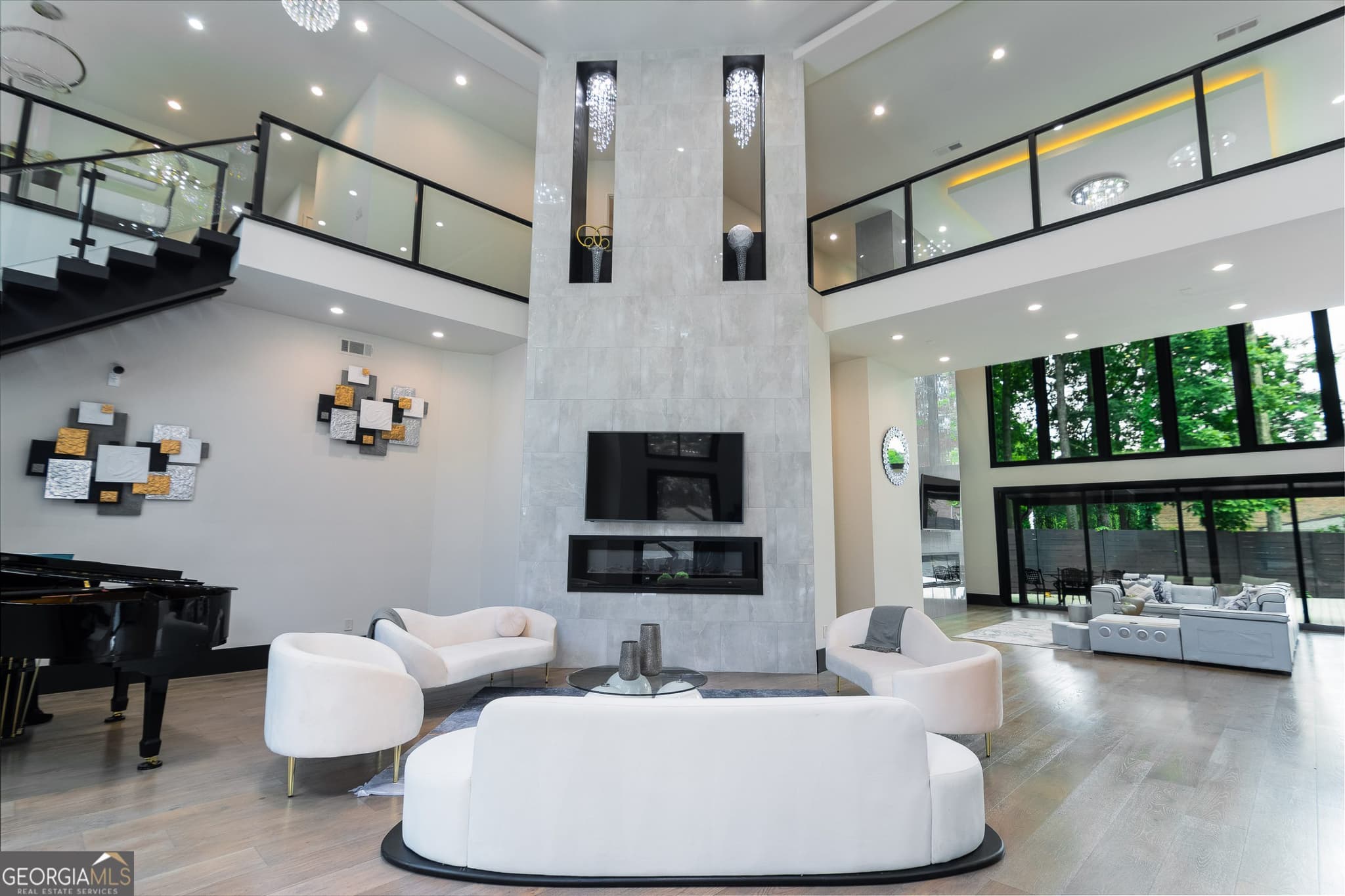 7 bedroom, 7 bathroom, 6,800 sq ft single family residence for sale at 2401 NE Greenglade Road, Atlanta, GA 30345 — photo 9