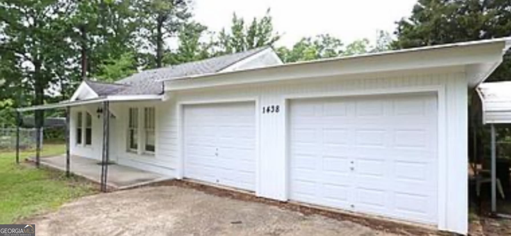 3 bedroom, 1 bathroom, 944 sq ft single family residence for sale at 1438 Highway 3, Hampton, GA 30228 — photo 2