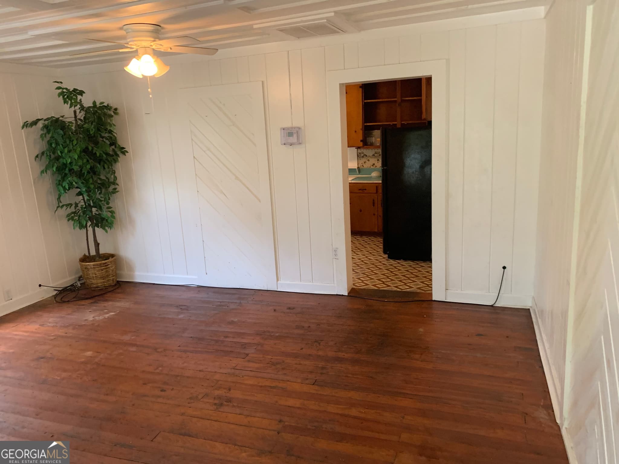 3 bedroom, 1 bathroom, 944 sq ft single family residence for sale at 1438 Highway 3, Hampton, GA 30228 — photo 4