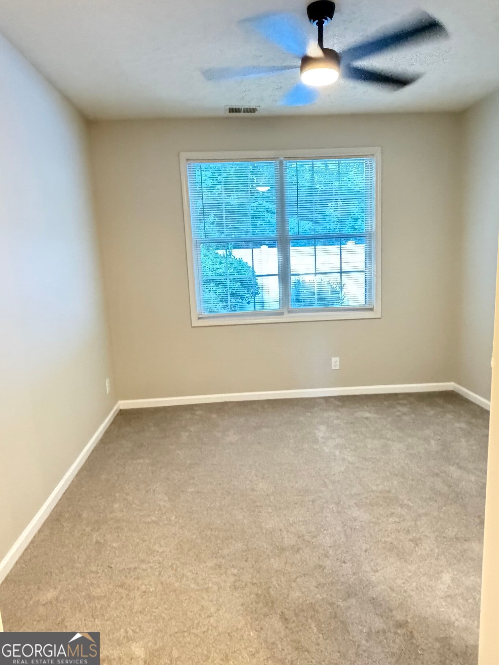 2 bedroom, 2 bathroom, 996 sq ft single family residence for sale at 305 WINDCROFT Circle, Acworth, GA 30101 — photo 6