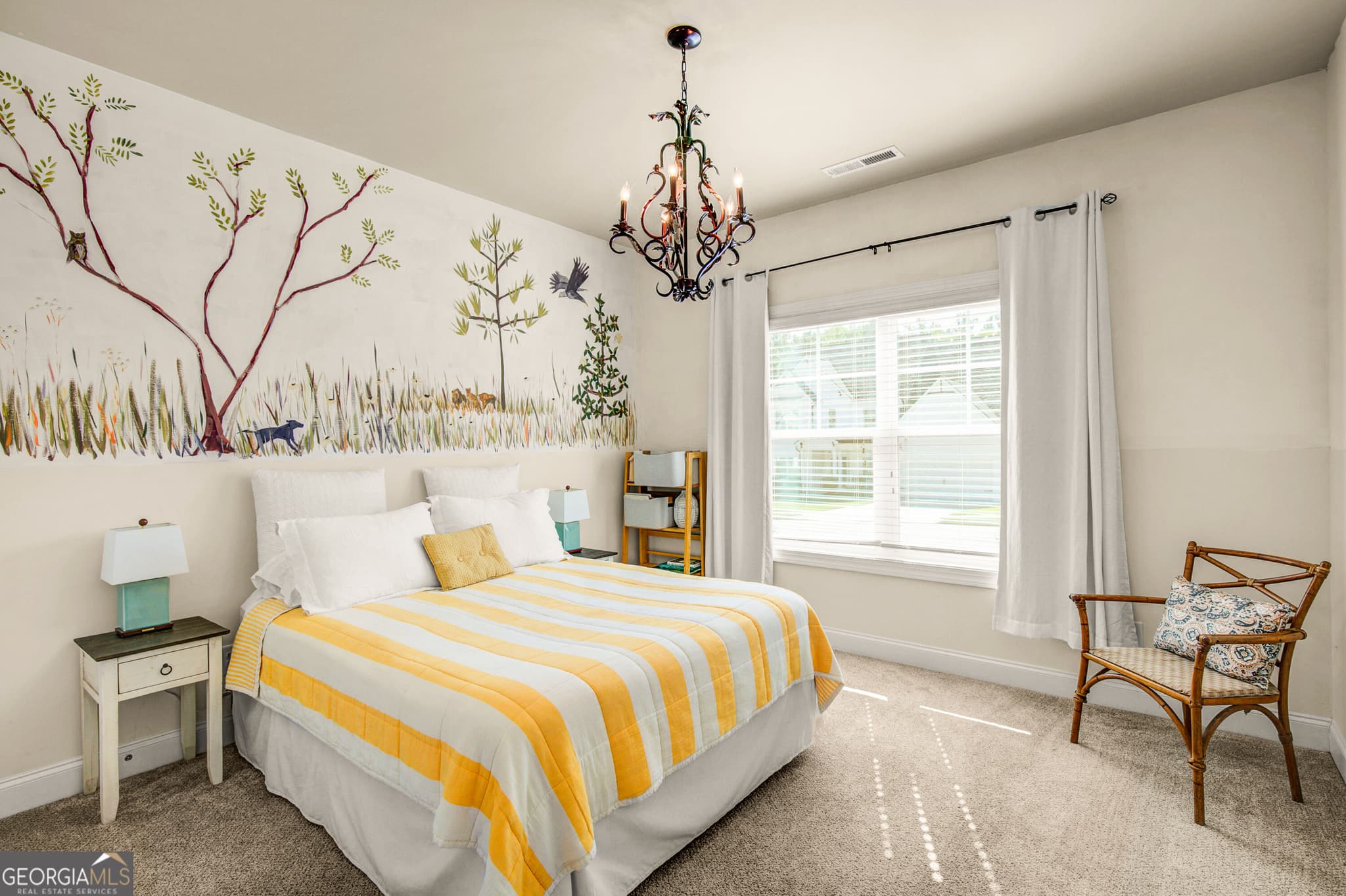 4 bedroom, 3 bathroom, 2,666 sq ft single family residence for sale at 320 South Ridge, Senoia, GA 30276 — photo 7