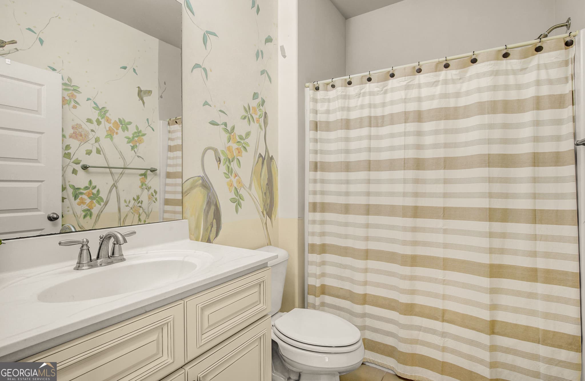 4 bedroom, 3 bathroom, 2,666 sq ft single family residence for sale at 320 South Ridge, Senoia, GA 30276 — photo 8