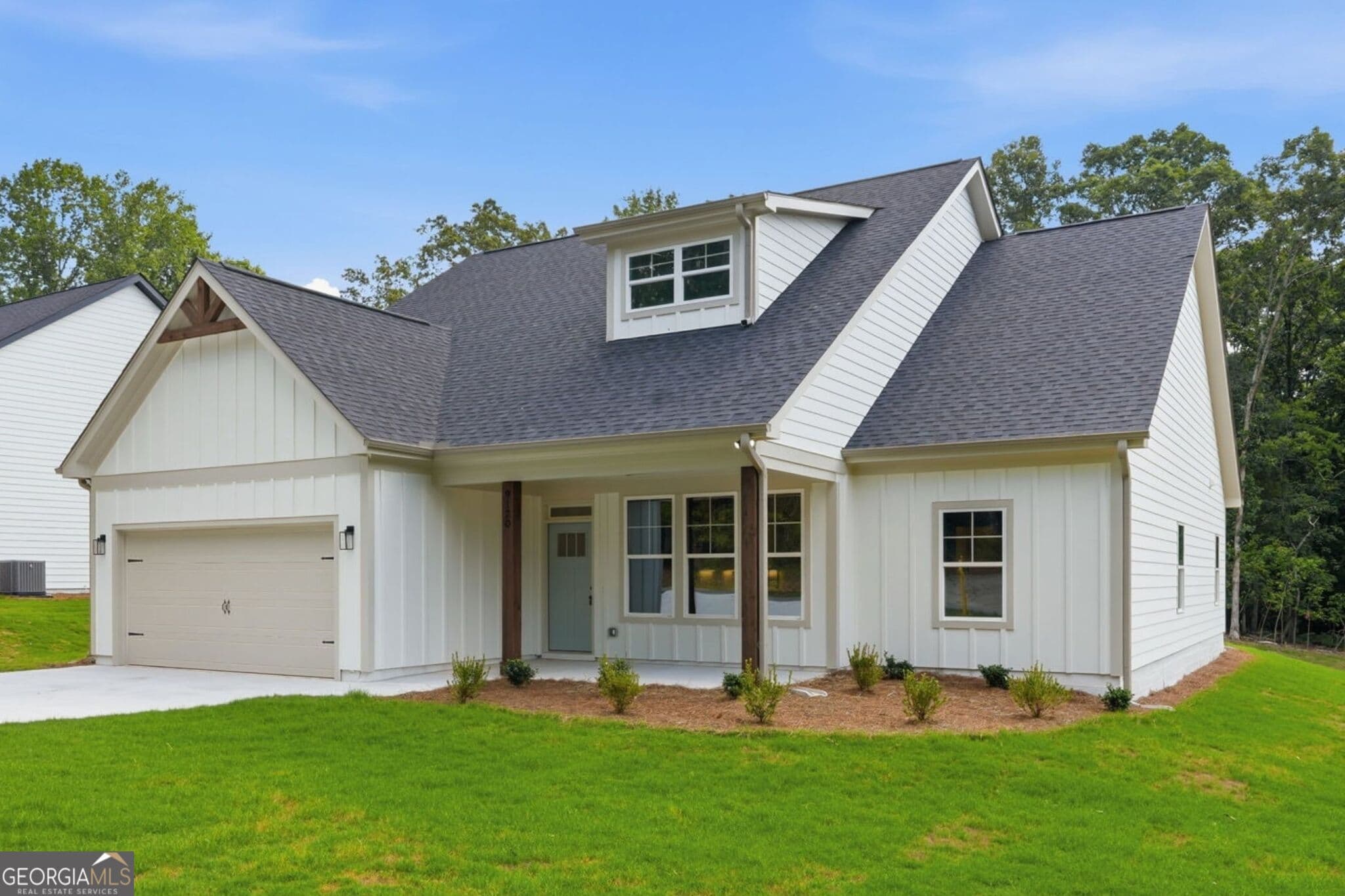 4 bedroom, 2 bathroom, 1,988 sq ft single family residence for sale at 9120 Lisa Circle, Gainesville, GA 30506 — photo 10