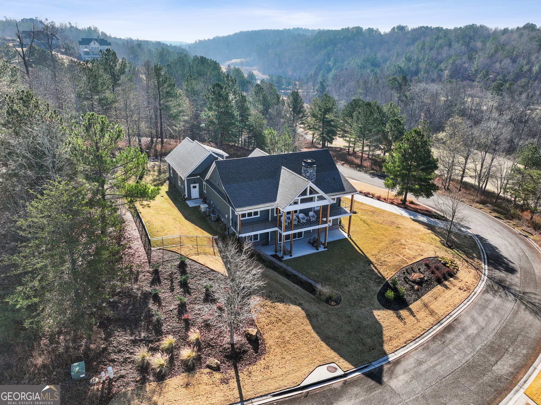 4 bedroom, 3.5 bathroom, 3,458 sq ft single family residence for sale at 1675 Currahee Club Drive, Toccoa, GA 30577 — photo 9