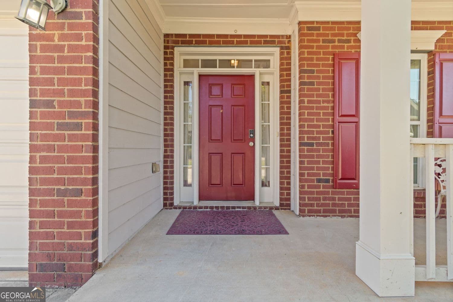 7 bedroom, 4 bathroom, 3,955 sq ft single family residence for sale at 4049 Amberleigh Trace, Gainesville, GA 30507 — photo 3