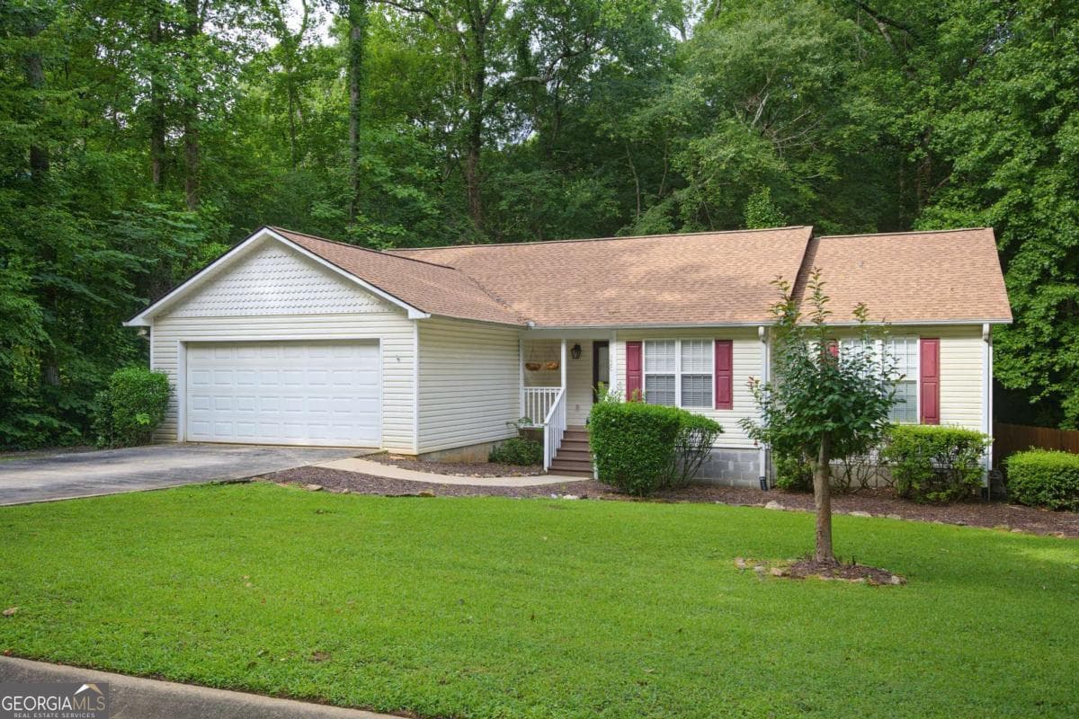 3 bedroom, 2.5 bathroom, 1,509 sq ft single family residence for sale at 320 River Chase Drive, Athens, GA 30605 — photo 2