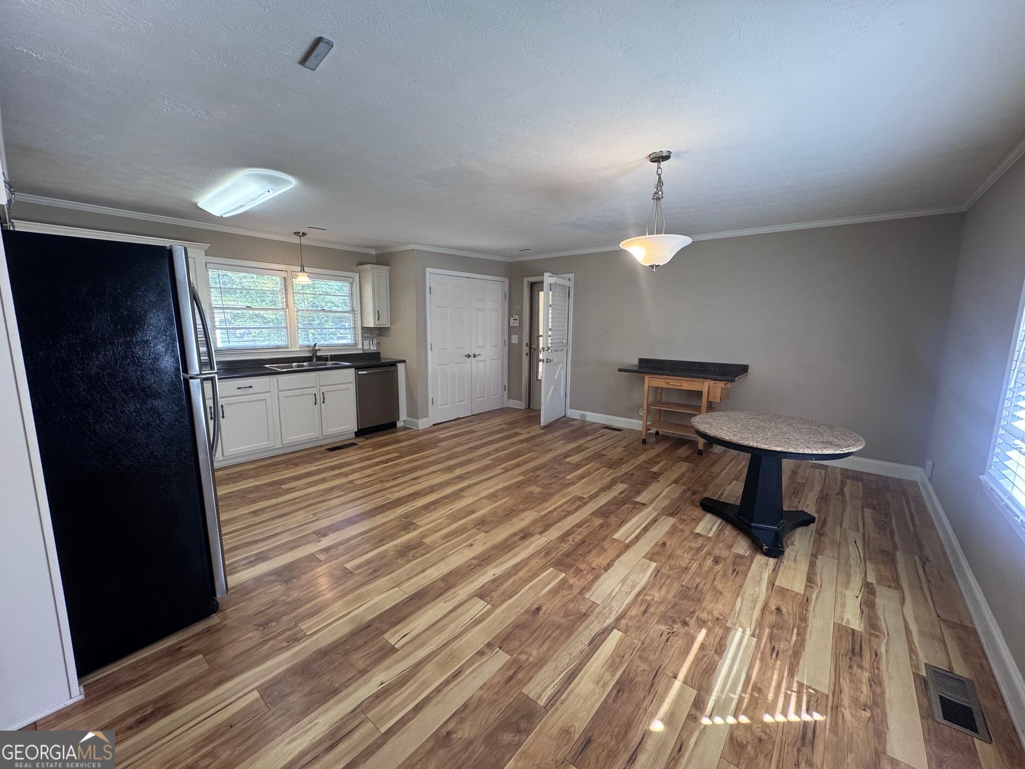 3 bedroom, 1.5 bathroom, 1,522 sq ft single family residence for rent at 403 Brookhaven Drive, Dublin, GA 31021 for $1,800 a month — photo 5