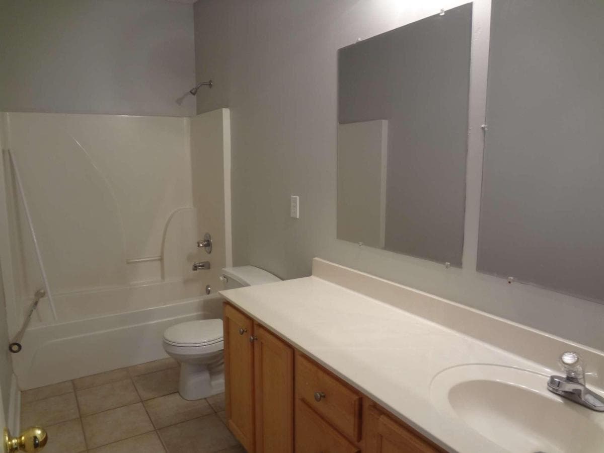 5 bedroom, 3 bathroom, 2,422 sq ft single family residence for rent at 2335 Jennas Way, Conyers, GA 30013 for $2,000 a month — photo 6