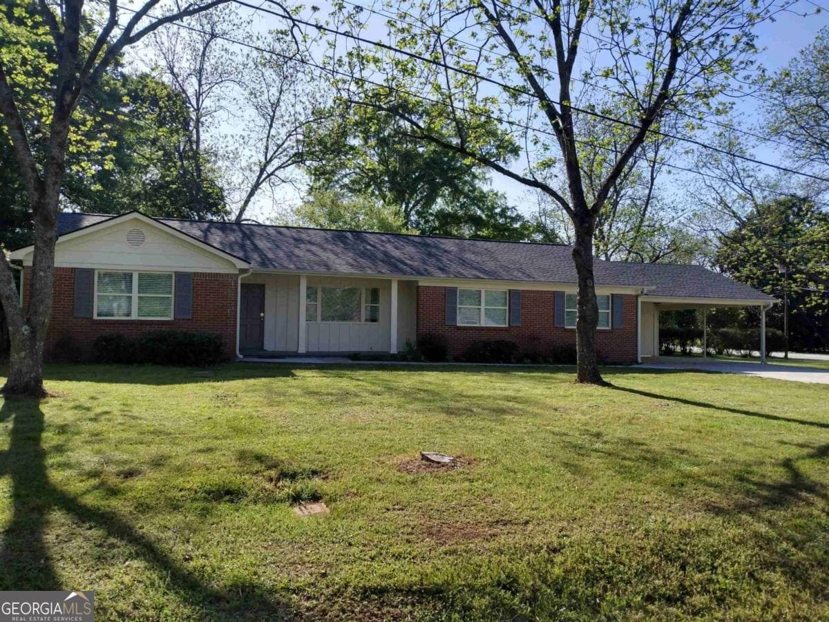 3 bedroom, 2 bathroom, 1,930 sq ft single family residence for rent at 5134 Indie Circle, Covington, GA 30014 for $2,500 a month — photo 1 of 6