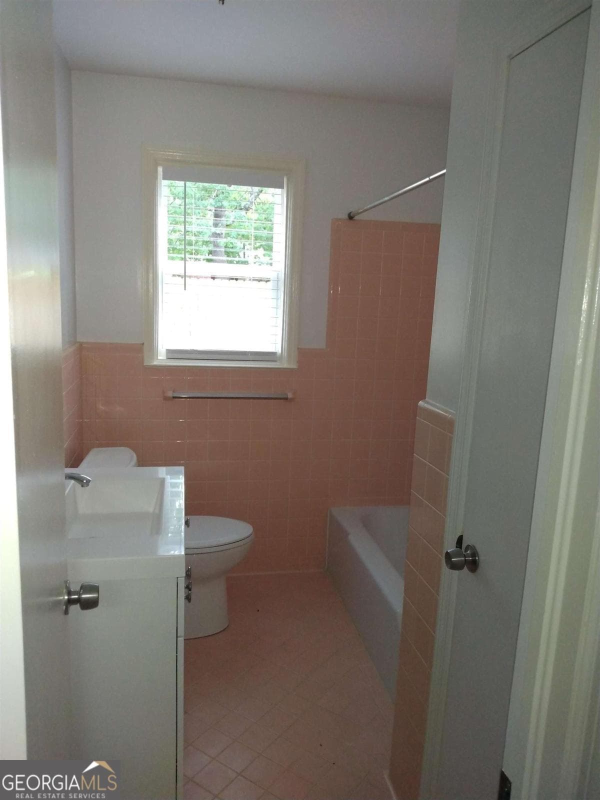 3 bedroom, 2 bathroom, 1,930 sq ft single family residence for rent at 5134 Indie Circle, Covington, GA 30014 for $2,500 a month — photo 5