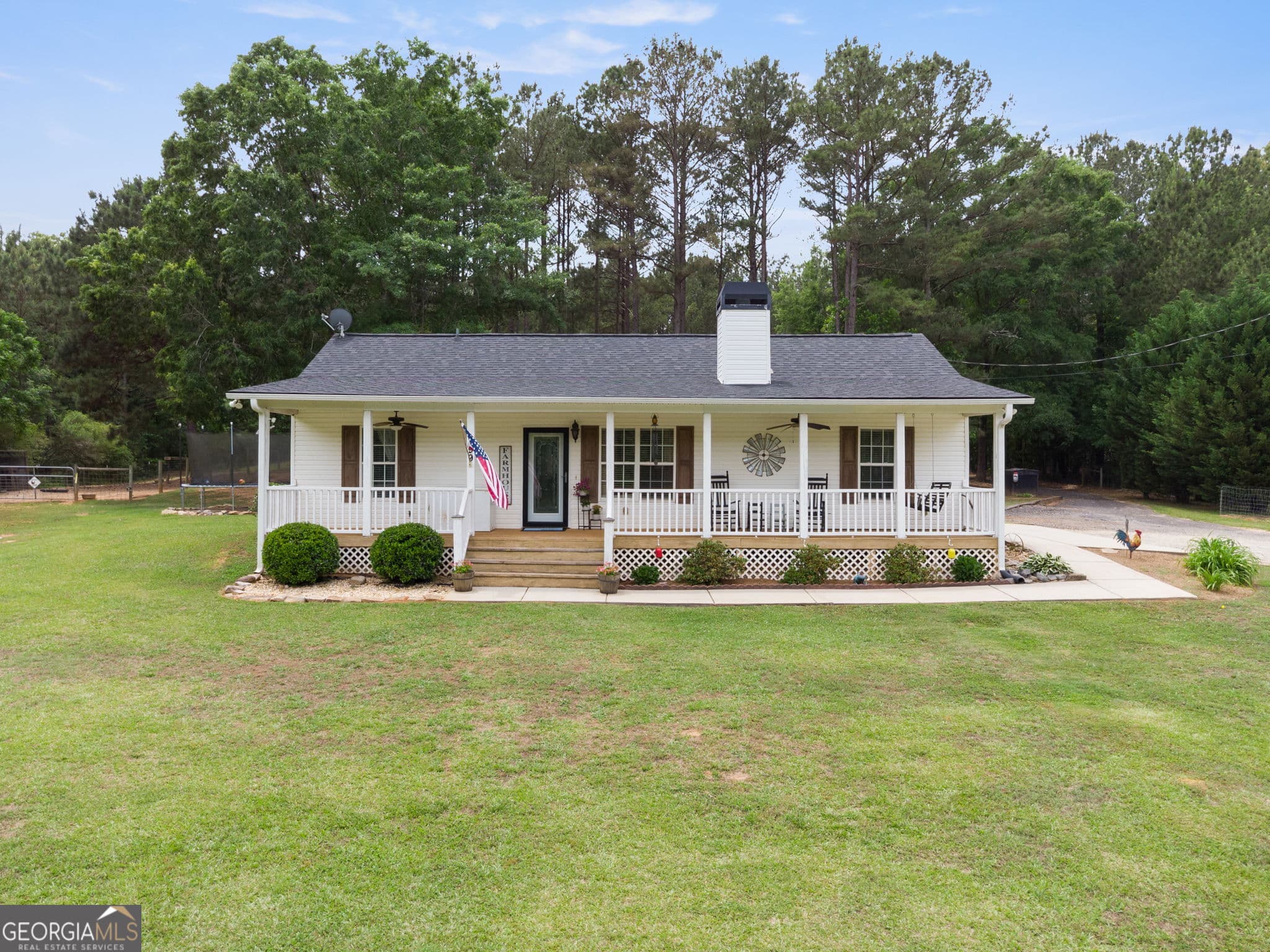 3 bedroom, 2 bathroom, 1,222 sq ft single family residence sold at 399 Dolly Harris Road, Senoia, GA 30276
