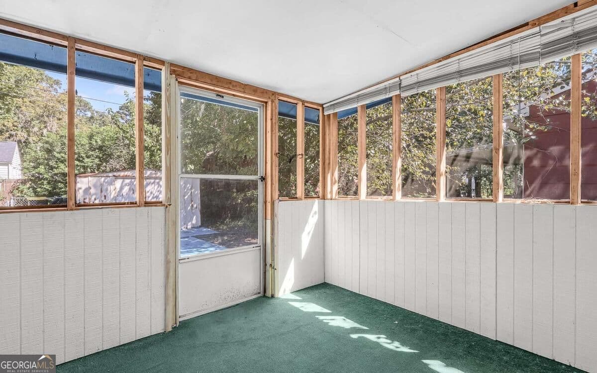 2 bedroom, 1 bathroom, 996 sq ft single family residence for sale at 2438 E 39Th Street, Savannah, GA 31404 — photo 10