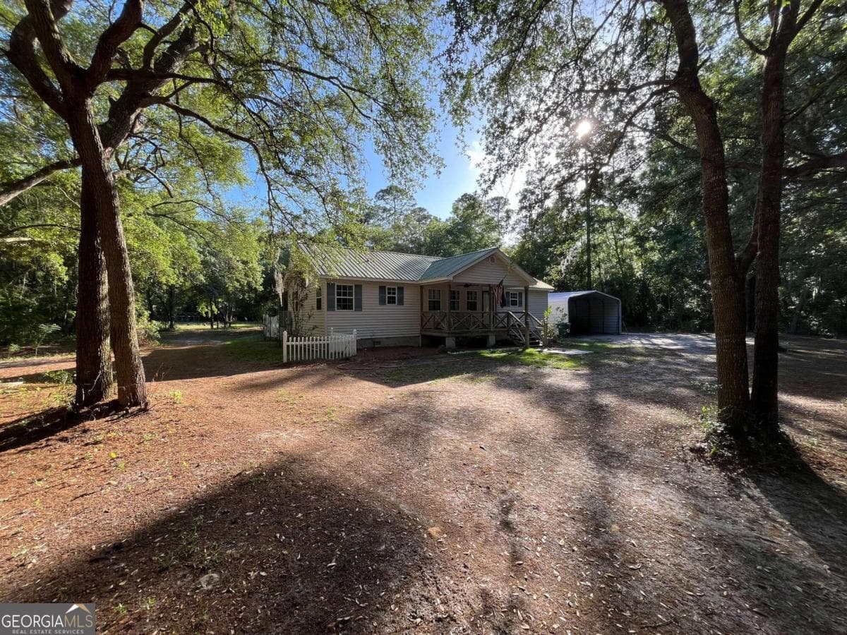 2 bedroom, 2 bathroom, 1,240 sq ft single family residence sold at 1011 Otter Slide Loop, Townsend, GA 31331