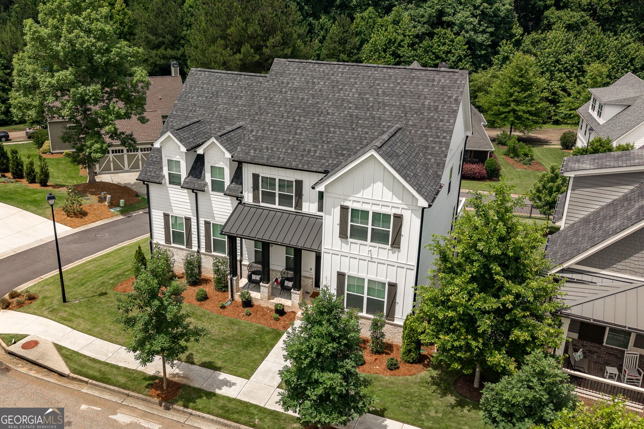 4 bedroom, 3.5 bathroom, 3,986 sq ft single family residence for sale at 105 Red Bluff Drive, Athens, GA 30607 — photo 2
