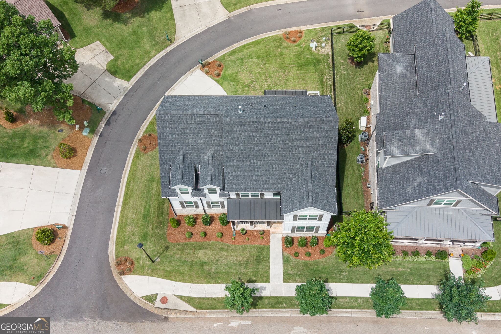 4 bedroom, 3.5 bathroom, 3,986 sq ft single family residence for sale at 105 Red Bluff Drive, Athens, GA 30607 — photo 3