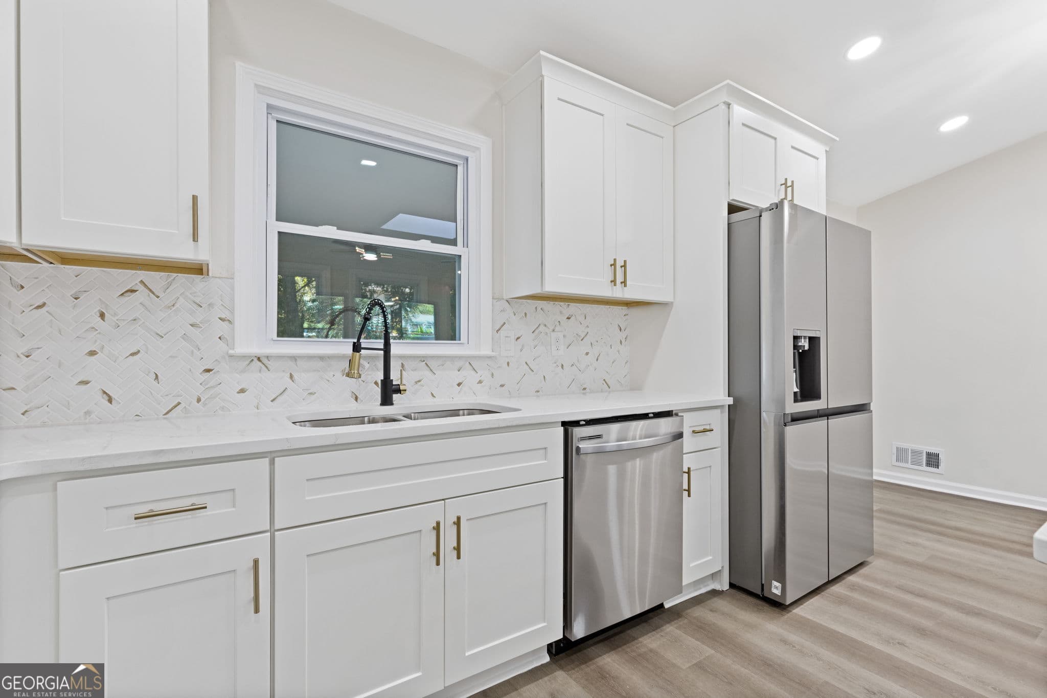 3 bedroom, 2 bathroom, 1,320 sq ft single family residence for sale at 5 Hidden Valley Drive, Lawrenceville, GA 30044 — photo 9