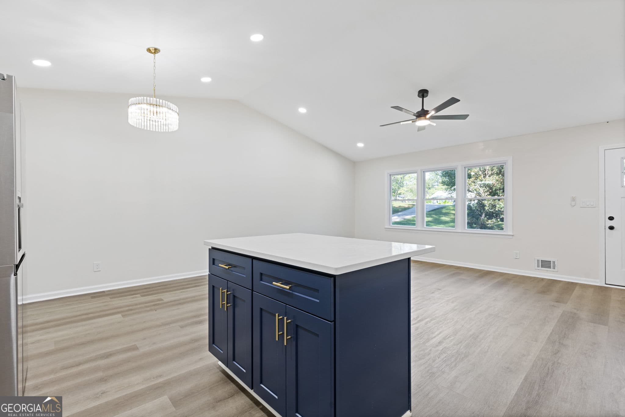 3 bedroom, 2 bathroom, 1,320 sq ft single family residence for sale at 5 Hidden Valley Drive, Lawrenceville, GA 30044 — photo 10