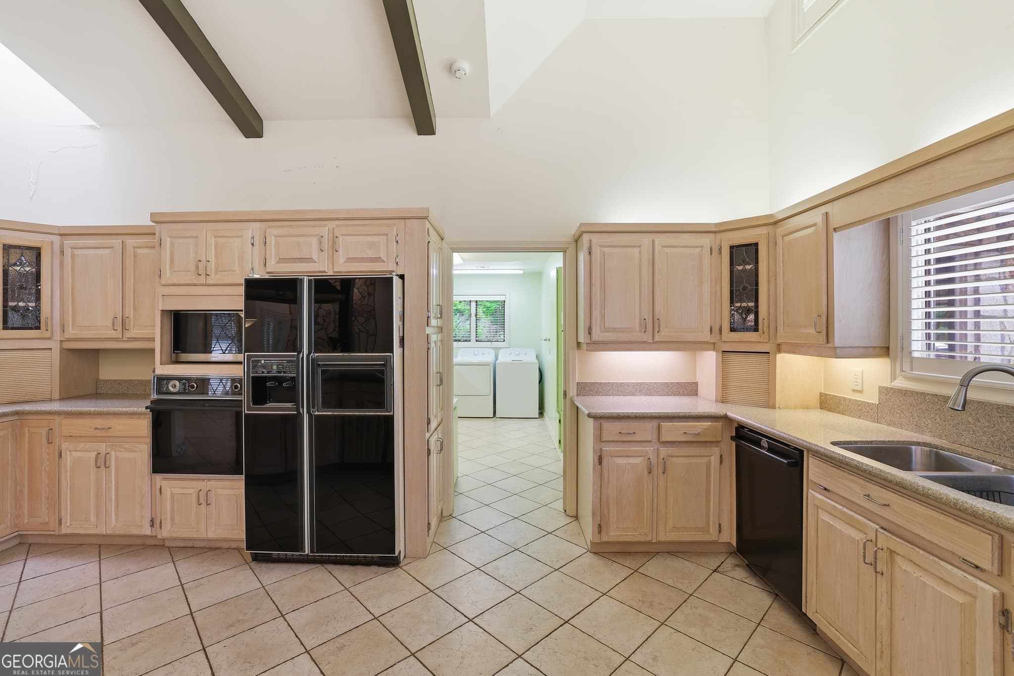 3 bedroom, 3 bathroom, 3,508 sq ft single family residence for sale at 31 Addington Court, Toccoa, GA 30577 — photo 8