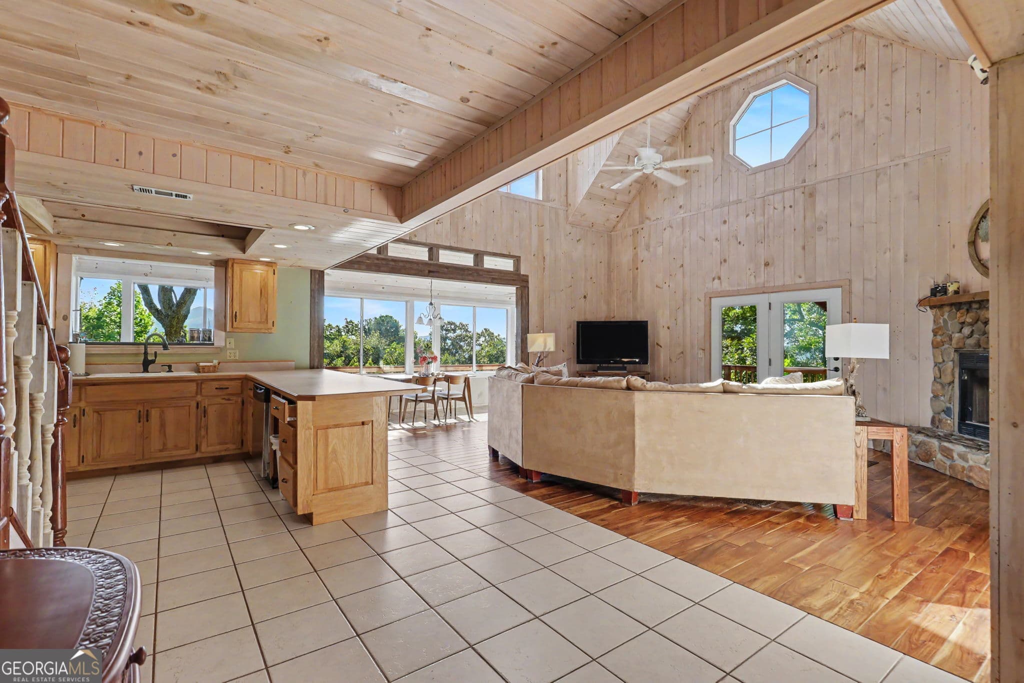 3 bedroom, 3 bathroom, 2,418 sq ft single family residence for sale at 1387 Valley Street, Clayton, GA 30525 — photo 7