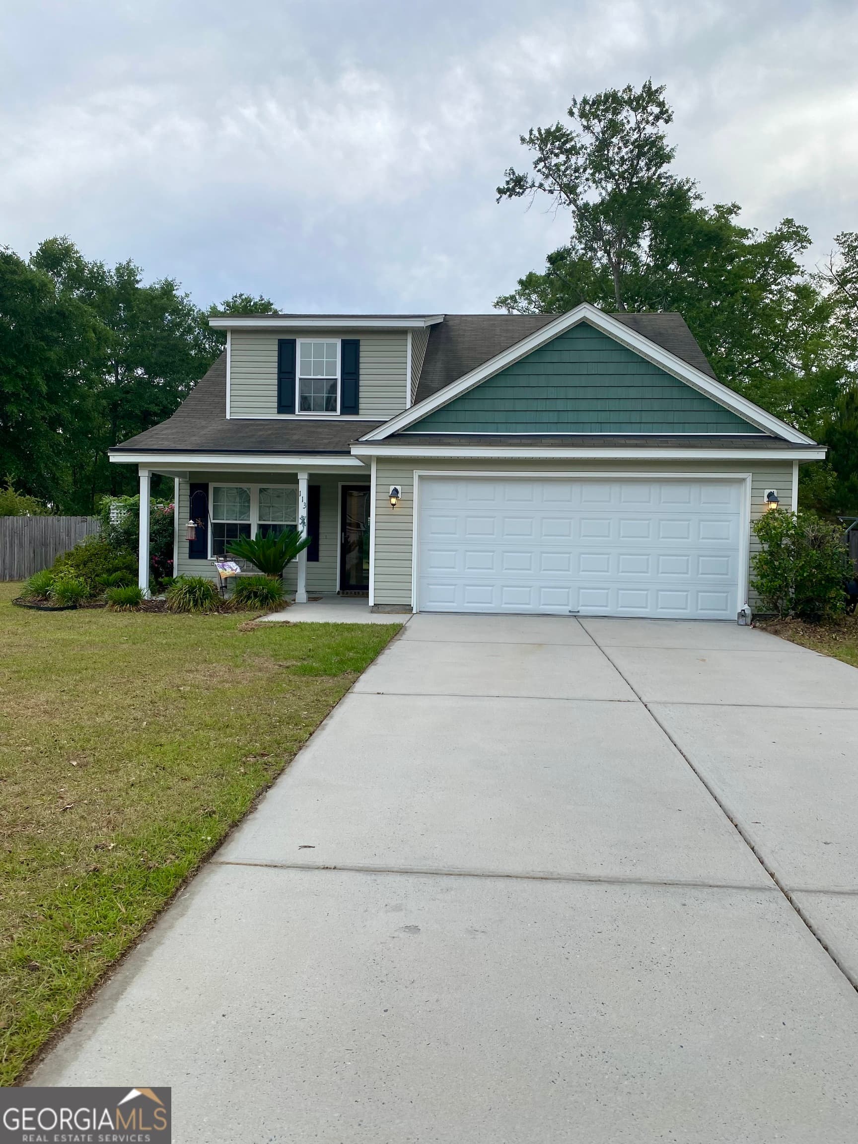 4 bedroom, 2.5 bathroom single family residence sold at 113 Bridgewood Drive, Springfield, GA 31329