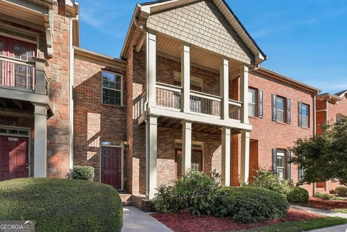 4 bedroom, 3.5 bathroom, 2,200 sq ft townhouse for sale at 4421 George David Way, Powder Springs, GA 30127 — photo 3