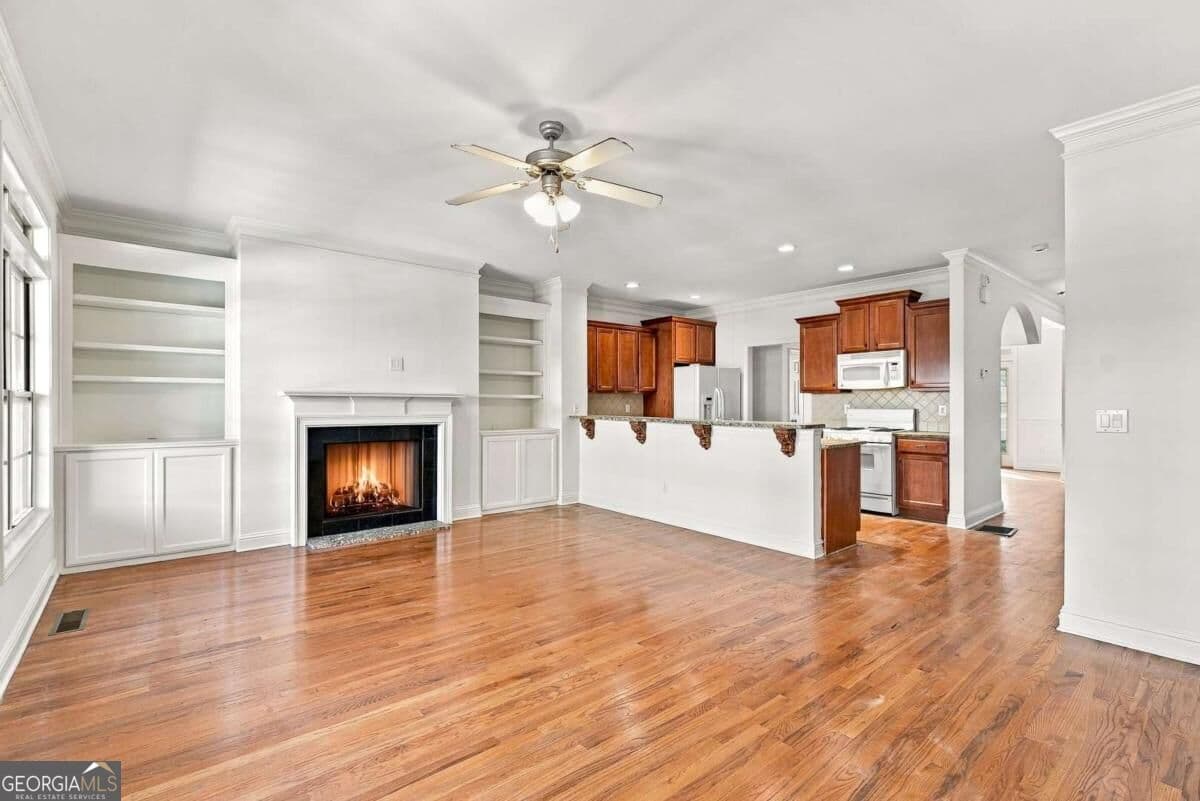 4 bedroom, 3.5 bathroom, 2,200 sq ft townhouse for sale at 4421 George David Way, Powder Springs, GA 30127 — photo 8