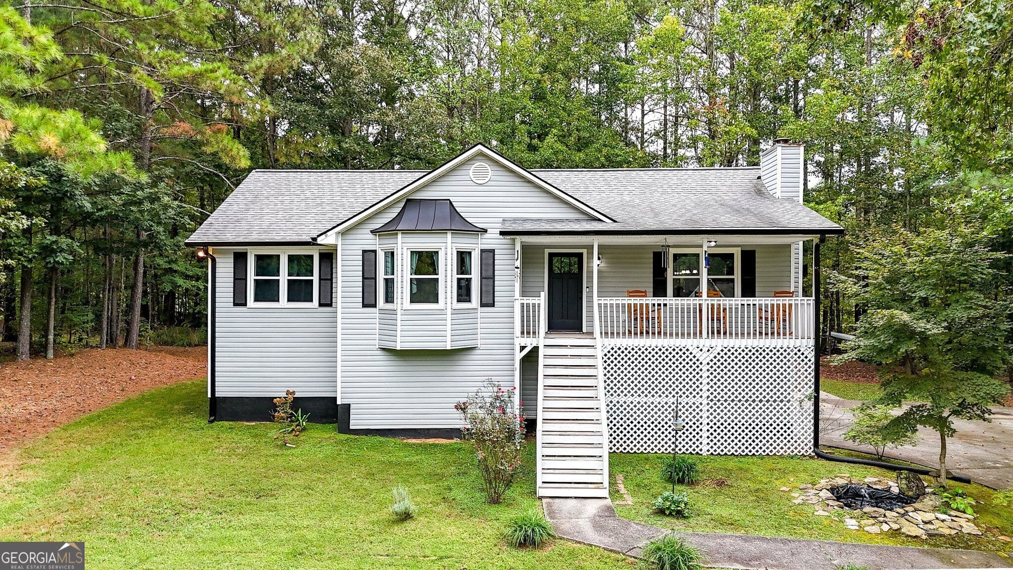 3 bedroom, 3 bathroom, 1,884 sq ft single family residence for sale at 13 Black Water Drive, White, GA 30184 — photo 2