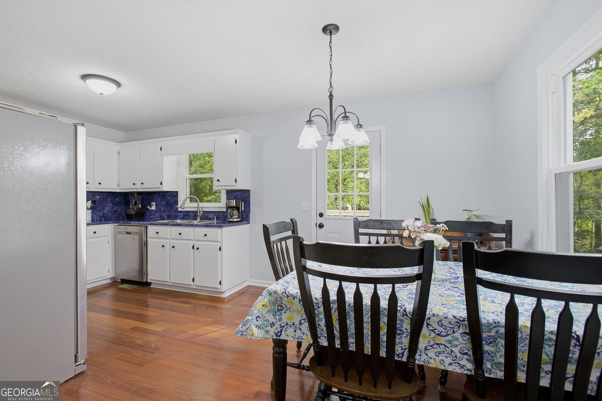 3 bedroom, 3 bathroom, 1,884 sq ft single family residence for sale at 13 Black Water Drive, White, GA 30184 — photo 6