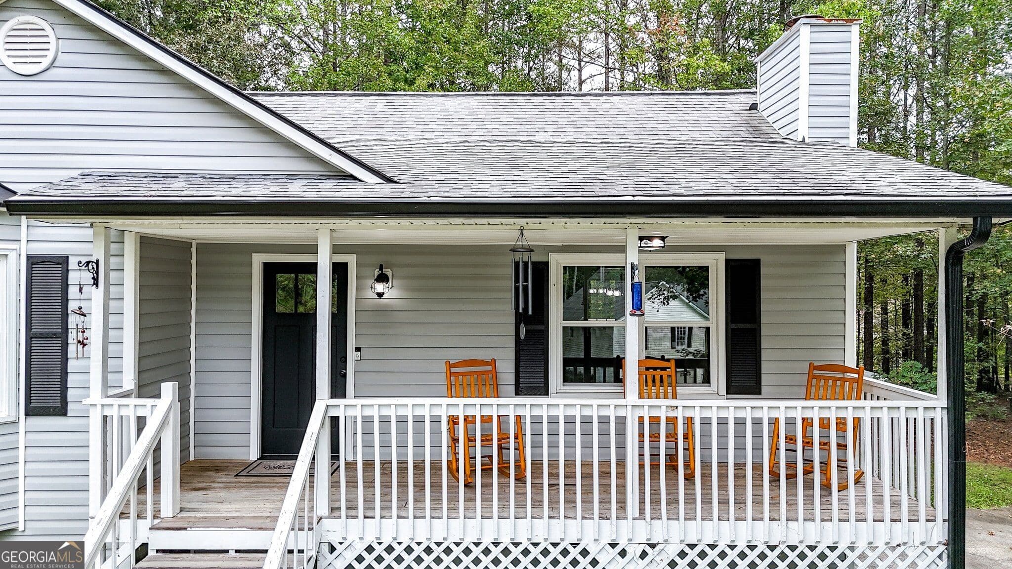 3 bedroom, 3 bathroom, 1,884 sq ft single family residence for sale at 13 Black Water Drive, White, GA 30184 — photo 3