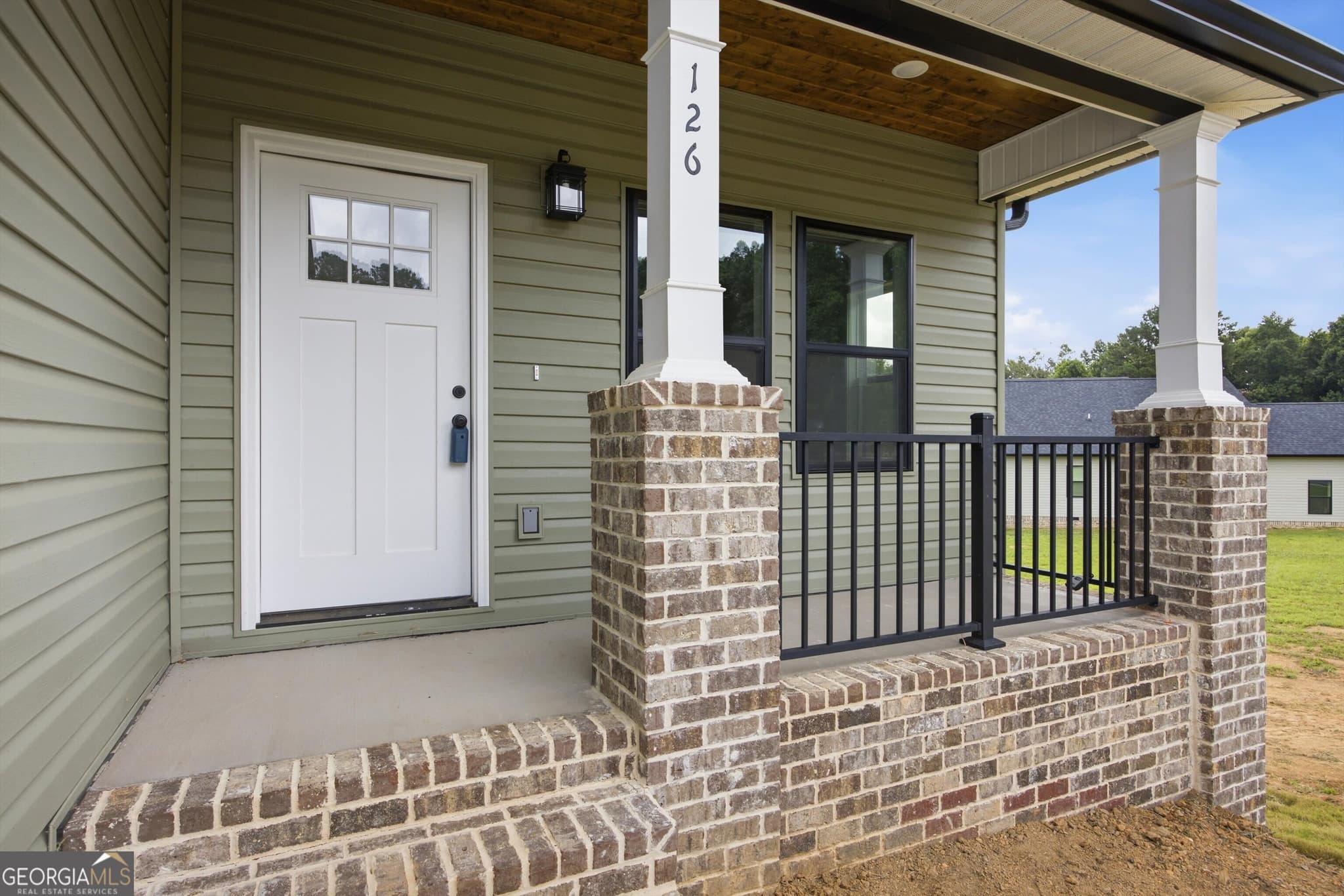 3 bedroom, 2 bathroom, 1,450 sq ft single family residence for sale at 126 Washington Street, Dalton, GA 30721 — photo 6