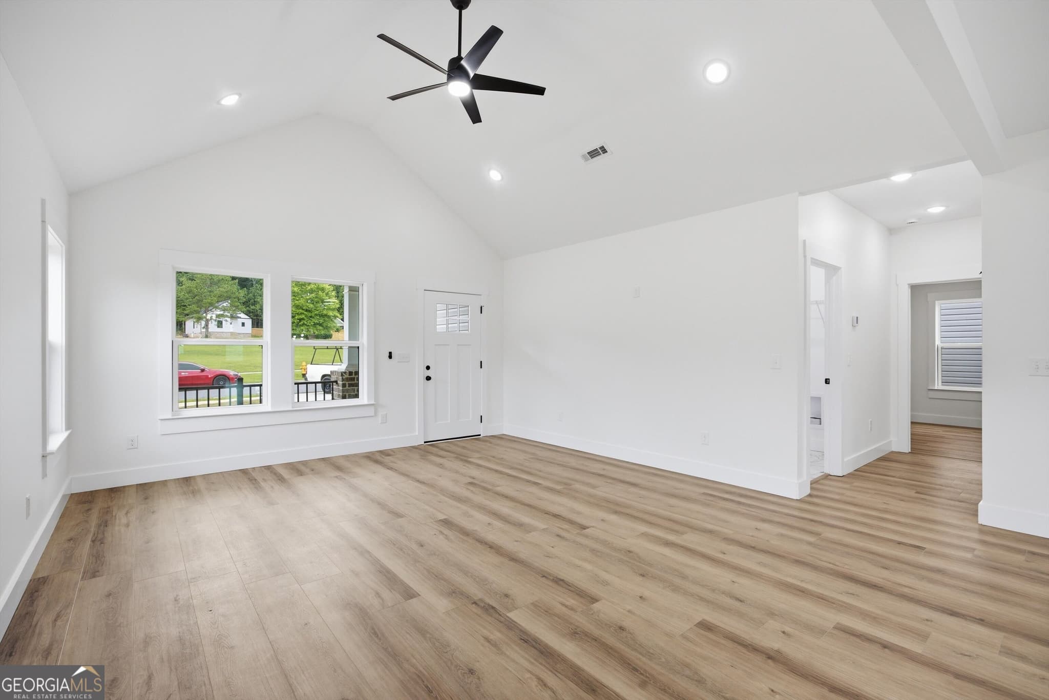 3 bedroom, 2 bathroom, 1,450 sq ft single family residence for sale at 126 Washington Street, Dalton, GA 30721 — photo 7