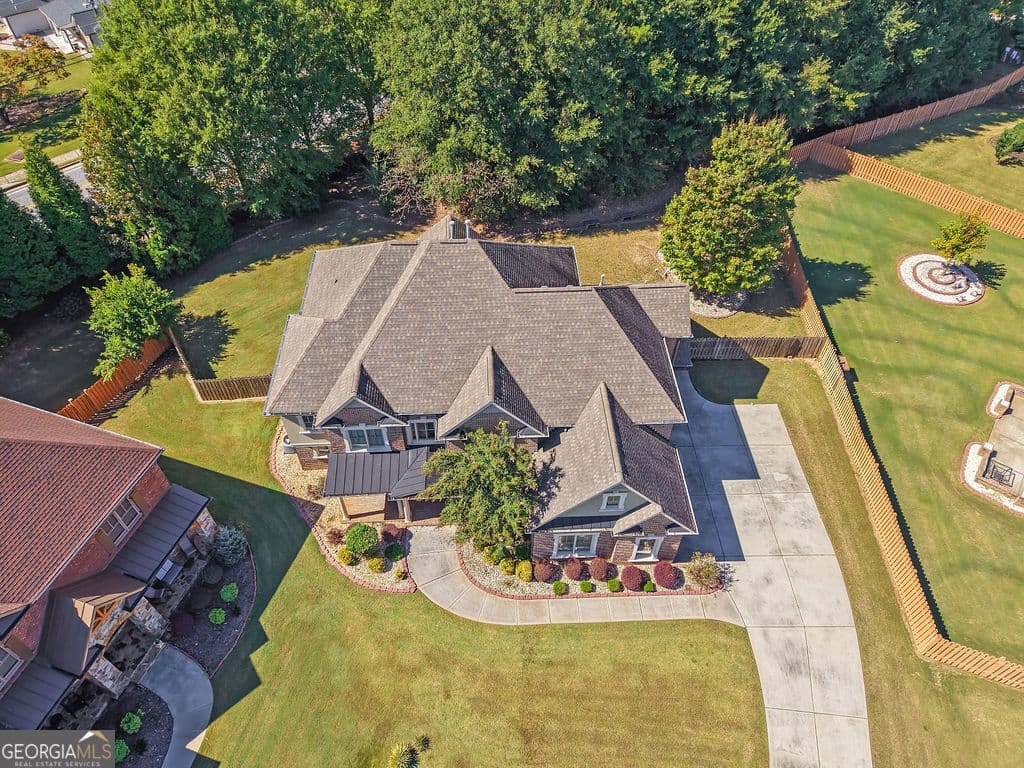 5 bedroom, 4.5 bathroom, 4,873 sq ft single family residence for sale at 5127 Bentwater Lane, Lilburn, GA 30047 — photo 4