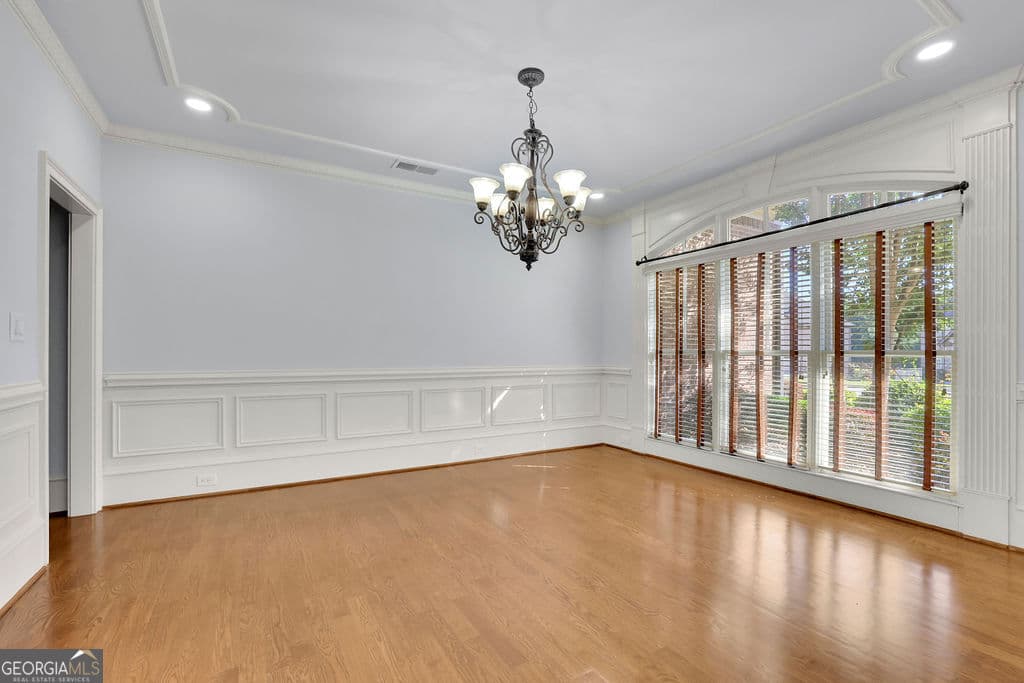 5 bedroom, 4.5 bathroom, 4,873 sq ft single family residence for sale at 5127 Bentwater Lane, Lilburn, GA 30047 — photo 8