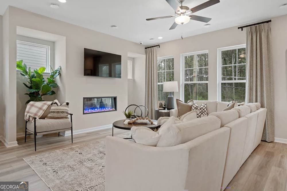 3 bedroom, 3.5 bathroom, 1,893 sq ft townhouse for sale at 2696 Dreycott Lane, Lawrenceville, GA 30043 — photo 3
