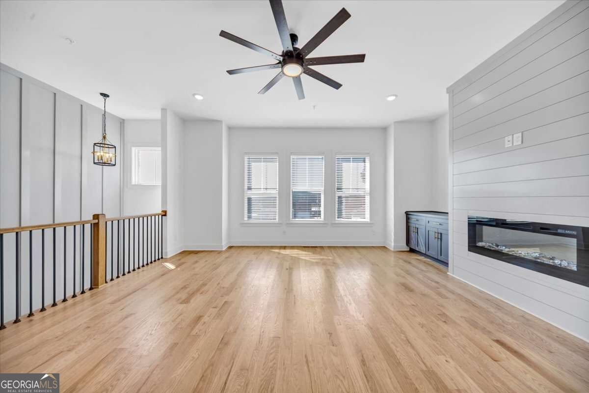 3 bedroom, 3.5 bathroom, 2,700 sq ft townhouse for sale at 237 W Marietta Street, Canton, GA 30114 — photo 7