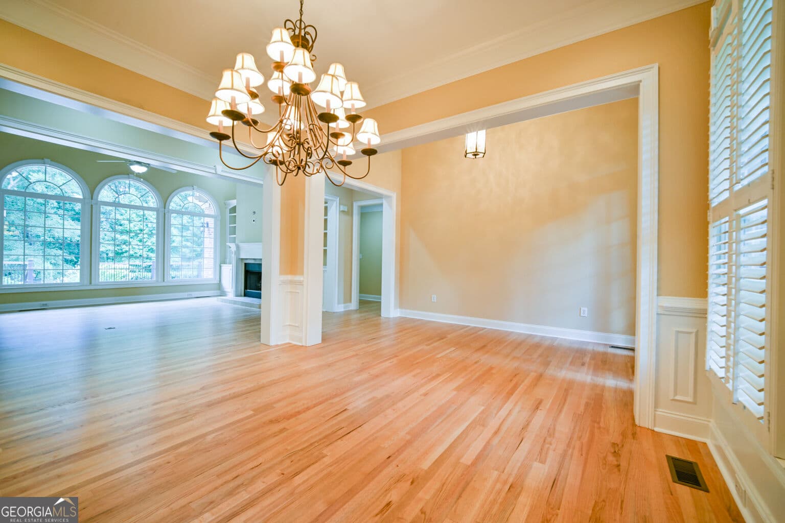 5 bedroom, 4.5 bathroom, 5,567 sq ft single family residence under contract at 105 Meadow Trail, Social Circle, GA 30025 — photo 6