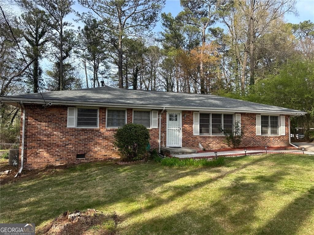 5 bedroom, 3.5 bathroom, 1,938 sq ft single family residence for rent at 6441 Dunmoor Drive, Jonesboro, GA 30236 for $2,500 a month — photo 1 of 20