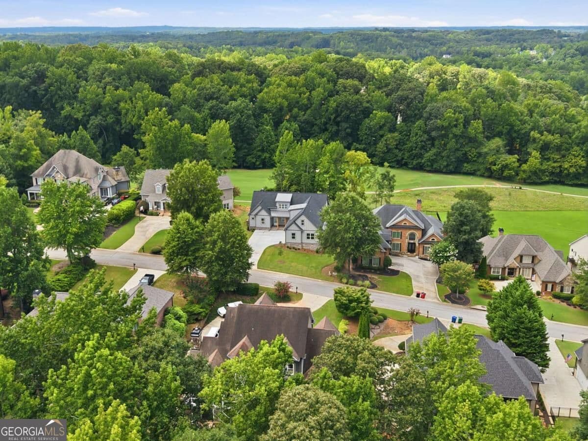 4 bedroom, 3.5 bathroom, 3,100 sq ft single family residence for sale at 1973 Duncans Mill Lane, Jefferson, GA 30549 — photo 4