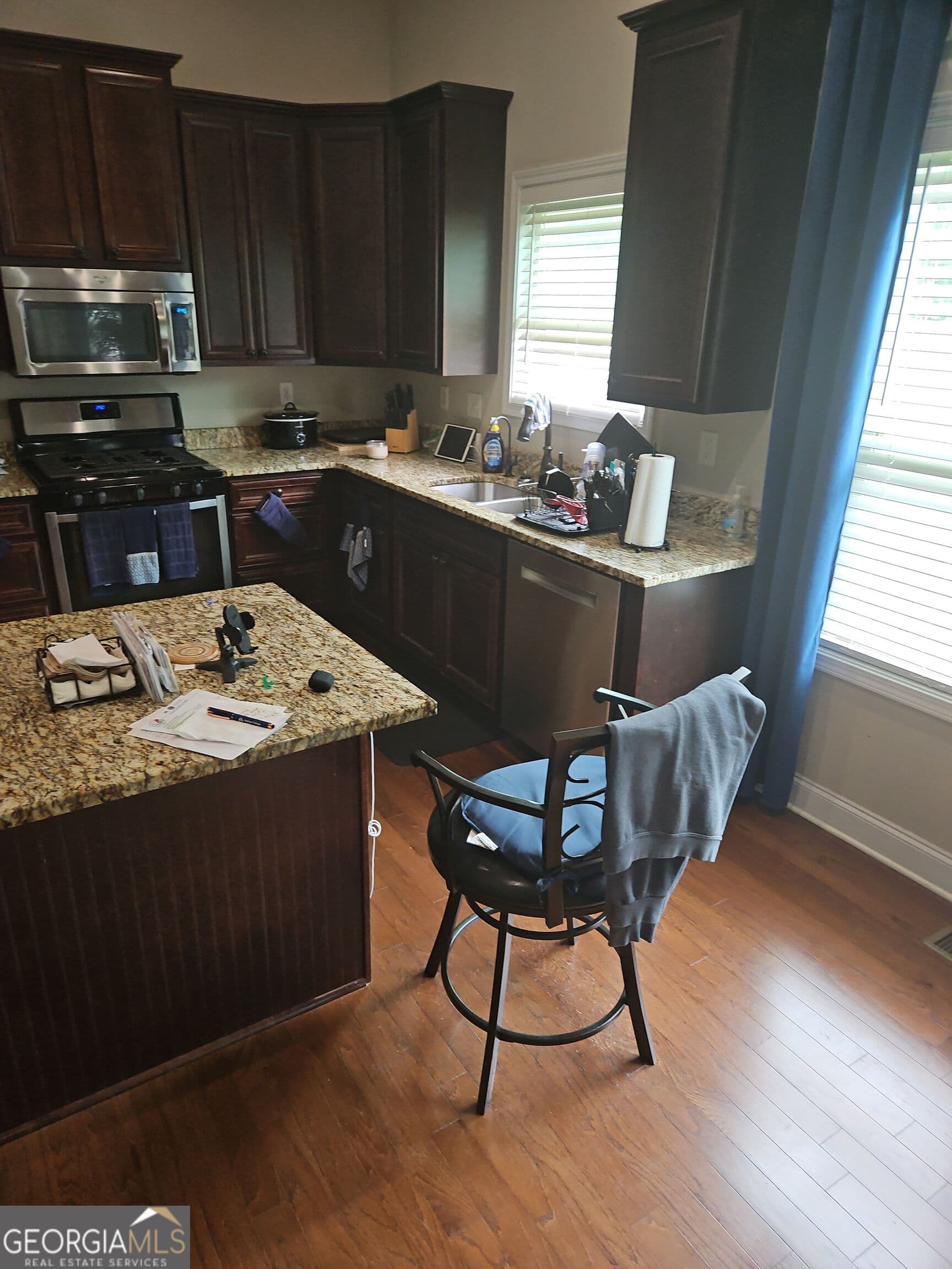 4 bedroom, 3 bathroom, 2,988 sq ft single family residence for sale at 511 Tradition Place, Lagrange, GA 30241 — photo 3