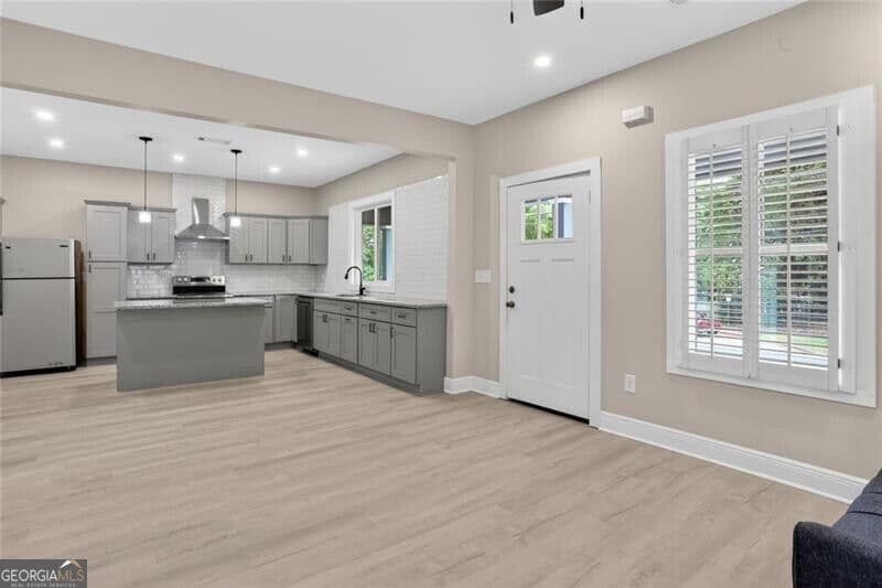 3 bedroom, 2.5 bathroom, 1,500 sq ft single family residence for sale at 607 E Solomon Street, Griffin, GA 30223 — photo 6