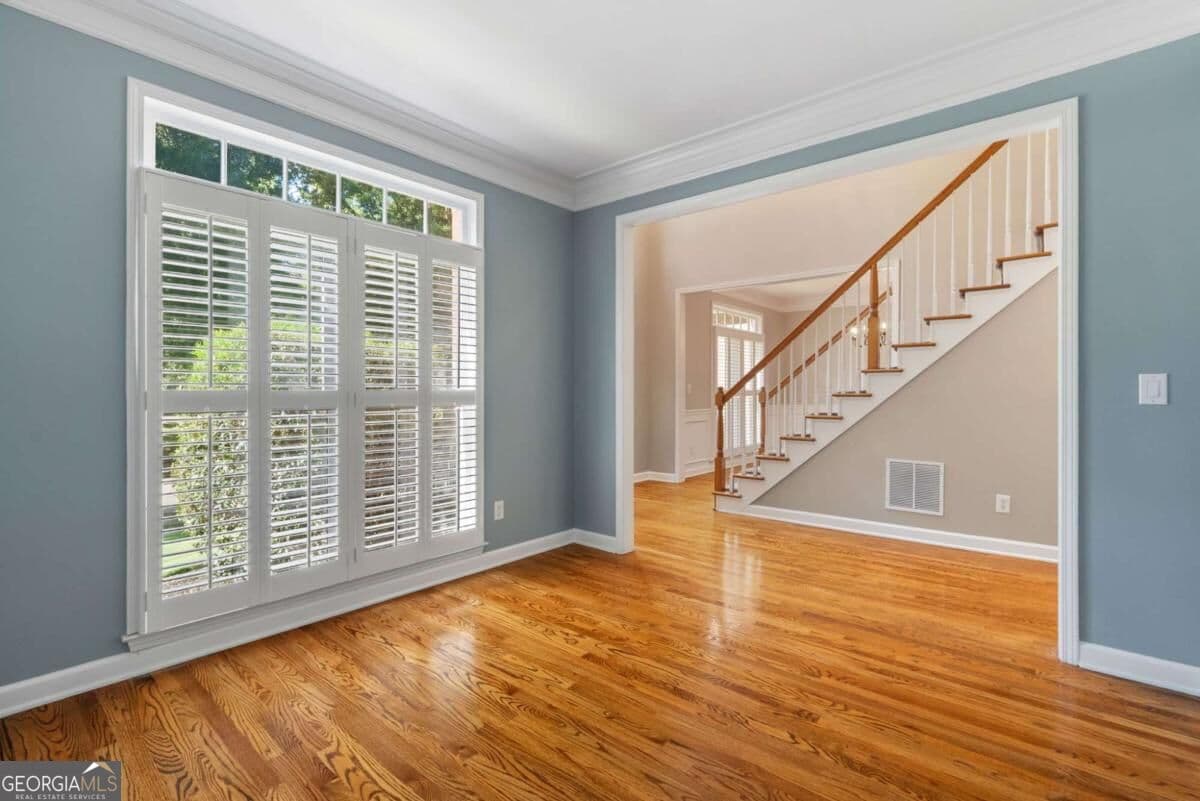 6 bedroom, 5 bathroom, 3,720 sq ft single family residence for sale at 135 Grand Avenue, Suwanee, GA 30024 — photo 6
