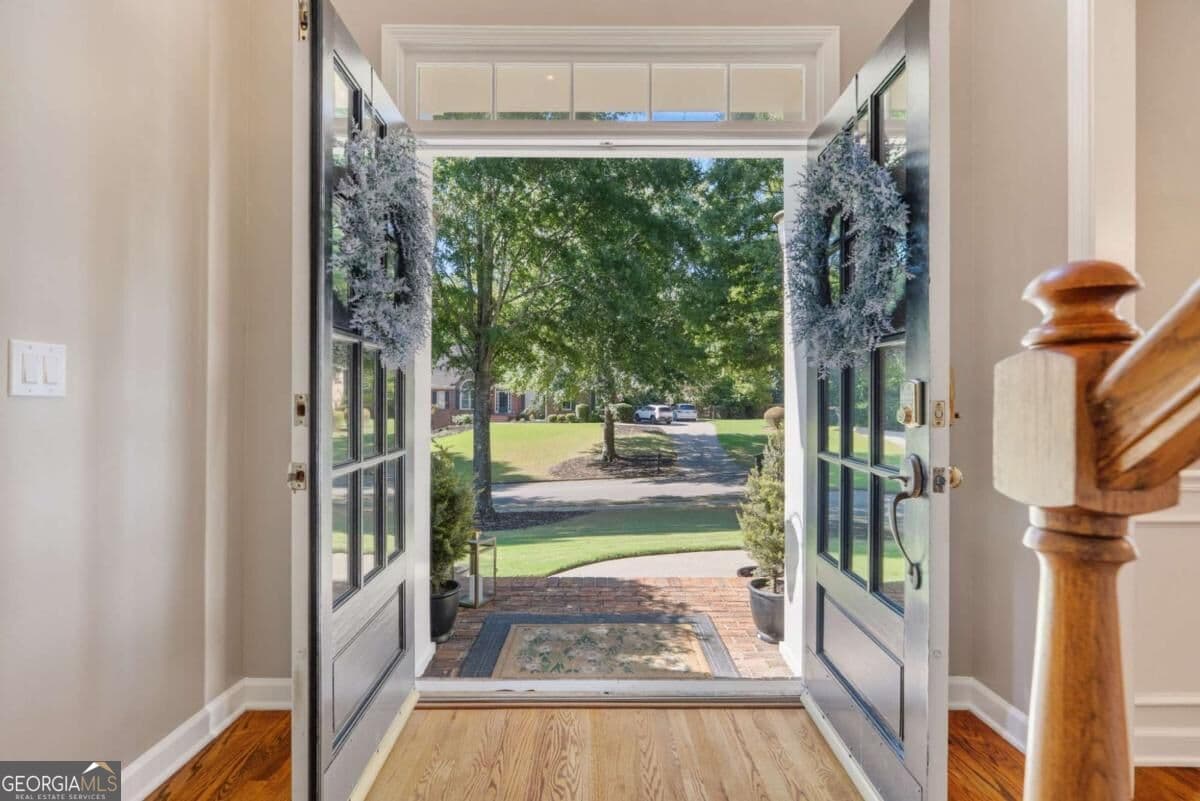 6 bedroom, 5 bathroom, 3,720 sq ft single family residence for sale at 135 Grand Avenue, Suwanee, GA 30024 — photo 5
