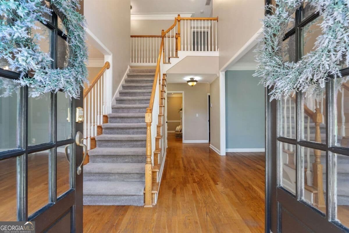 6 bedroom, 5 bathroom, 3,720 sq ft single family residence for sale at 135 Grand Avenue, Suwanee, GA 30024 — photo 4