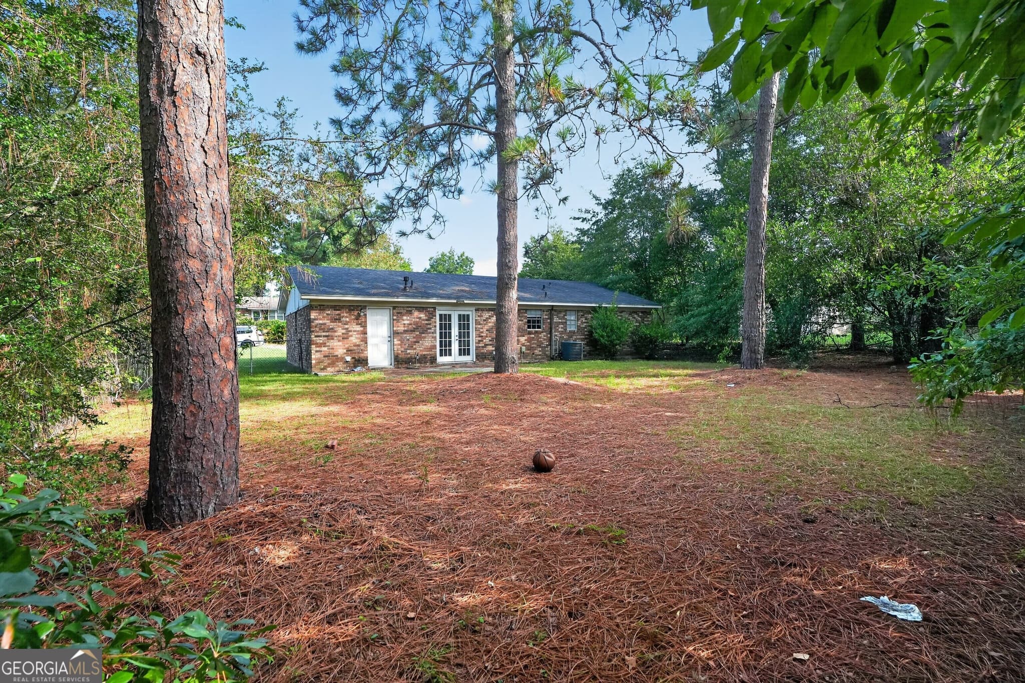 3 bedroom, 1.5 bathroom, 1,278 sq ft single family residence under contract at 3428 Kensington Drive, Augusta, GA 30906 — photo 3