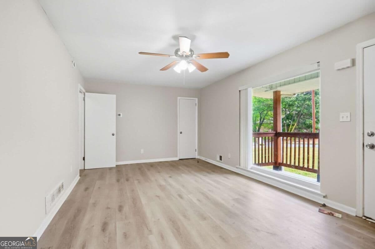4 bedroom, 2 bathroom, 1,478 sq ft single family residence for sale at 2434 Shamrock Drive, Decatur, GA 30032 — photo 7