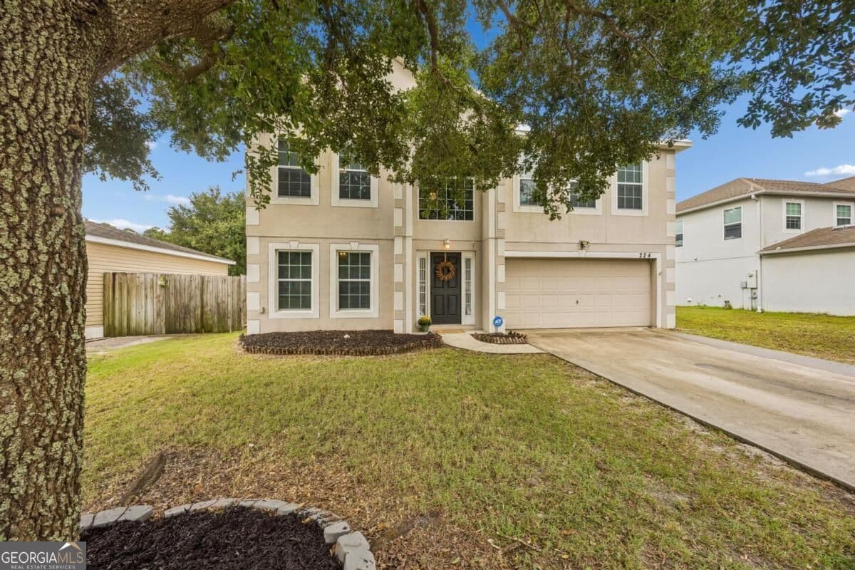 4 bedroom, 3 bathroom, 2,980 sq ft single family residence for sale at 224 Pine Bluff Drive, Kingsland, GA 31548 — photo 2